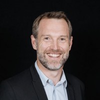 « Ces services constituent un axe stratégique pour Arrow en Europe. Nous avons consenti beaucoup d'investissements pour les mettre en place », explique Cedric Doignie, le vice-président, Business Transformation et Services d'Arrow pour l'EMEA. (VCrédit phto : Arrow) « Ces services constituent un axe stratégique pour Arrow en Europe. Nous avons consenti beaucoup d'investissements pour les mettre en place », explique Cedric Doignie, le vice-président, Business Transformation et Services d'Arrow pour l'EMEA. (VCrédit phto : Arrow)